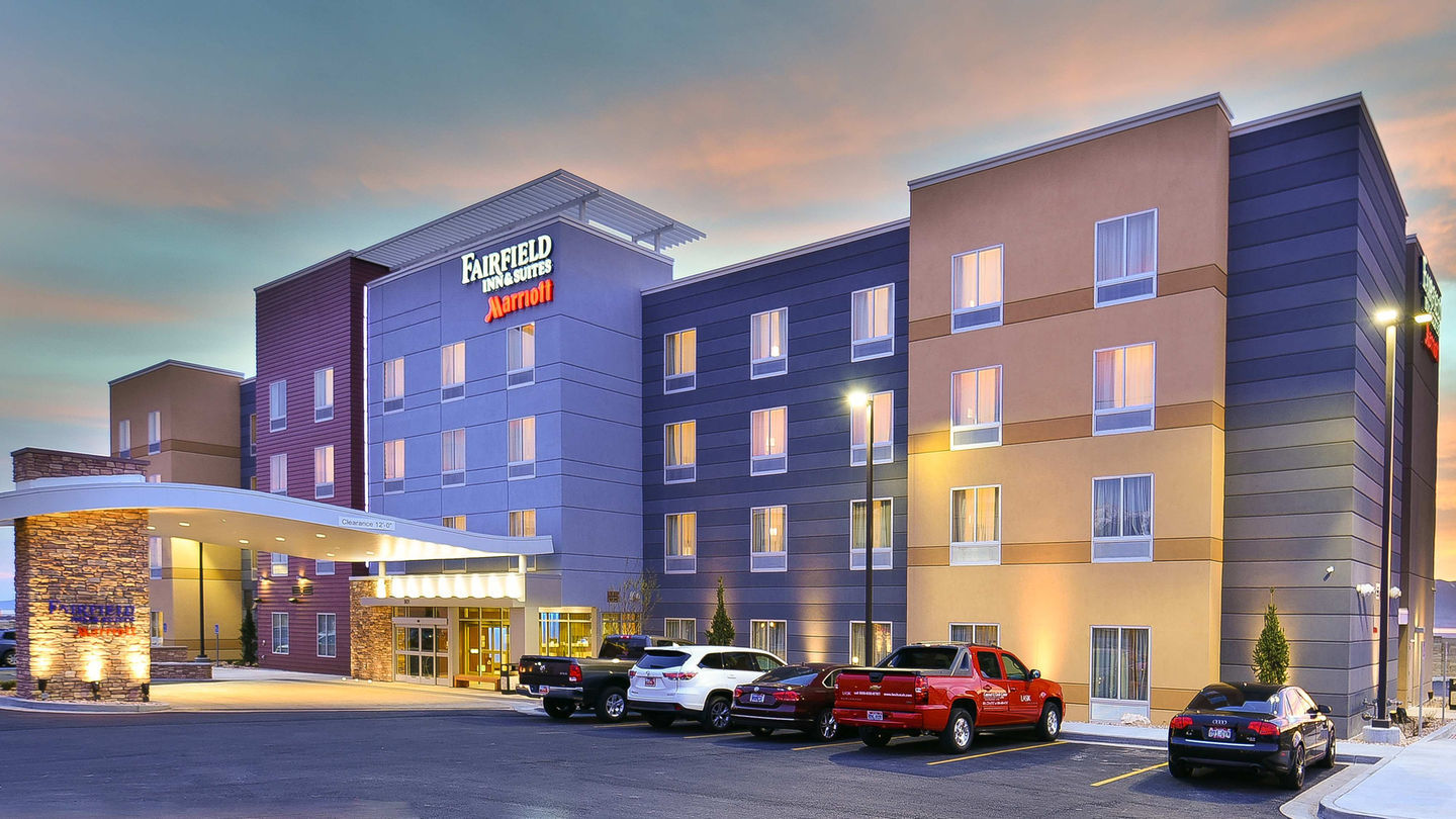 slcyo-exterior-0021-hor-wide Pennbridge developed the 90-room Fairfield Inn & Suites in Orem, UT, to cater to the increasing accommodation needs of Orem City. Conveniently located next to Pennbridge’s TownePlace Suites, the Fairfield Inn & Suites was strategically placed to optimize both extended stay and transient lodging demands. Featuring prominent visibility from I-15,… Continue Reading..